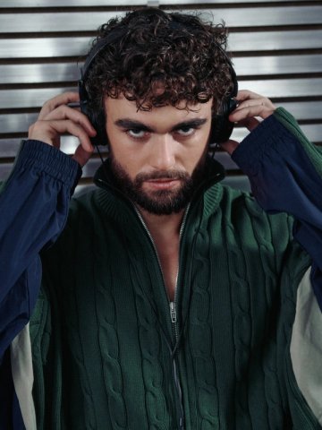 09/26 Cover Story starring Arda Saatci for TITLE MAG, photograph 1 by Pascal Behring