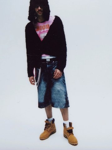 Badchieff, photograph 2 by Pascal Behring