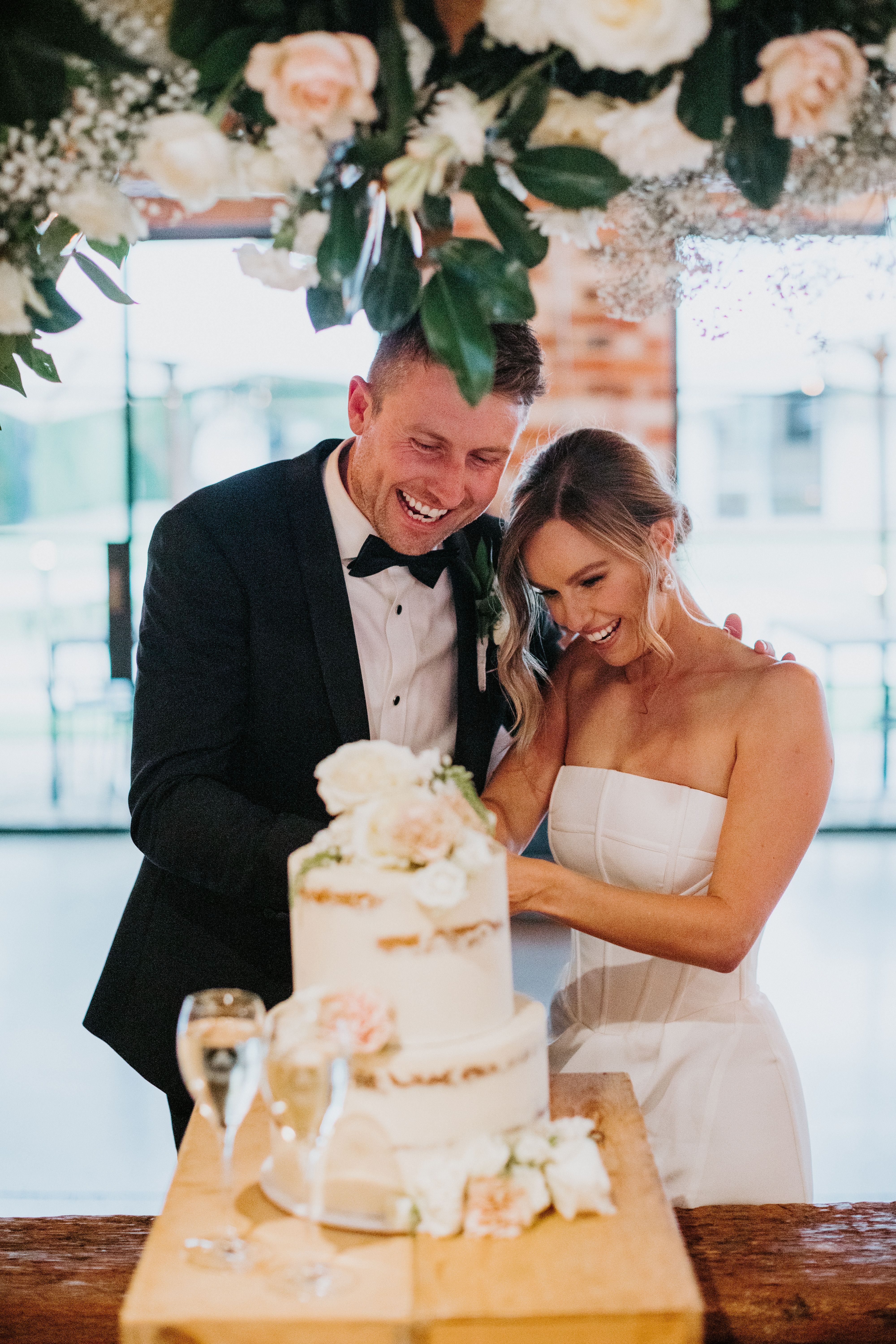 Claire:Wassily wedding Gown KYHA wedding cake melbourne