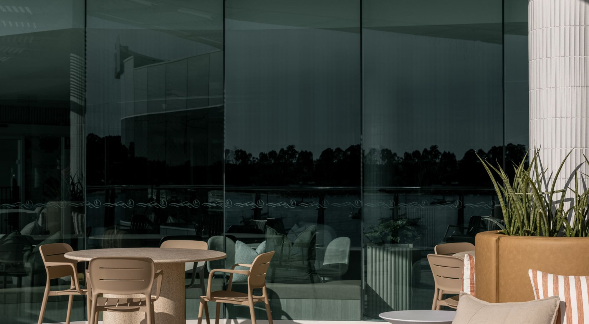 The Soldiers Club — waterfront terrace, Batemans Bay