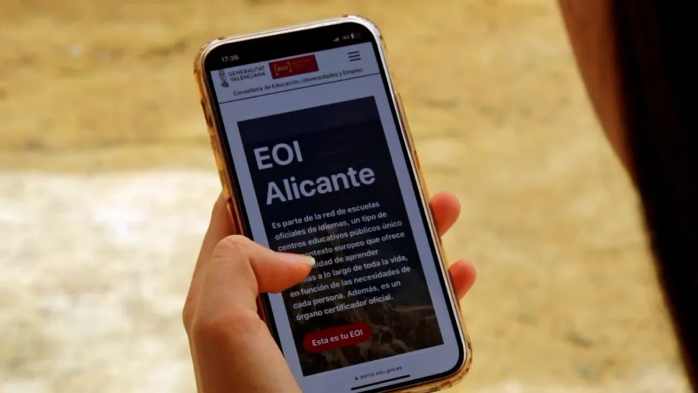  SOLICITA PLAZA EOI ALICANTE