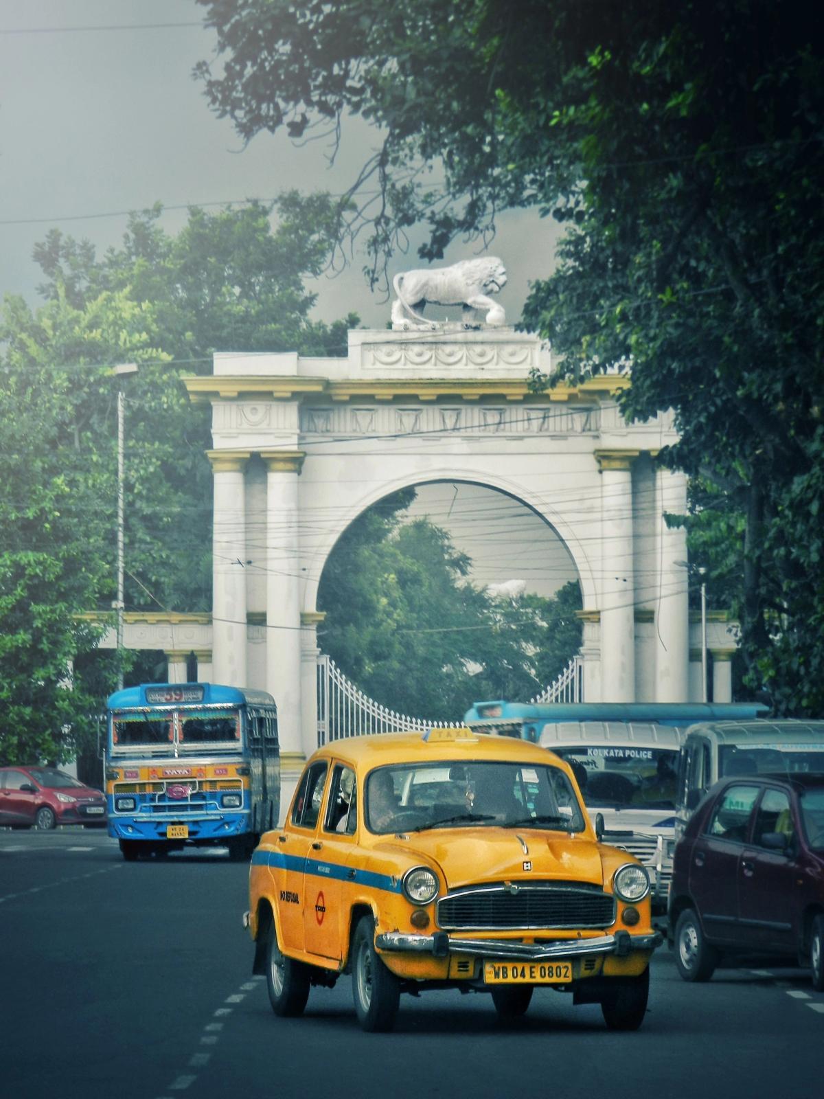 Why Behala & New Alipore Are Kolkata’s Best-Kept Backpacker Secrets (Transit & Neighborhood Guide)