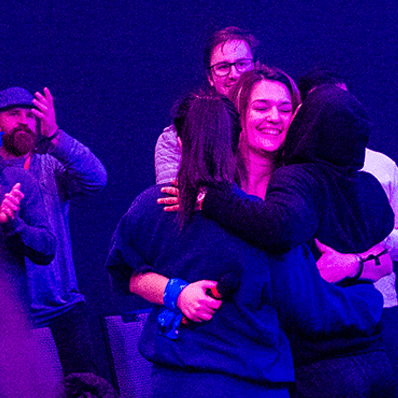 What are your subconscious patterns? Image of people hugging