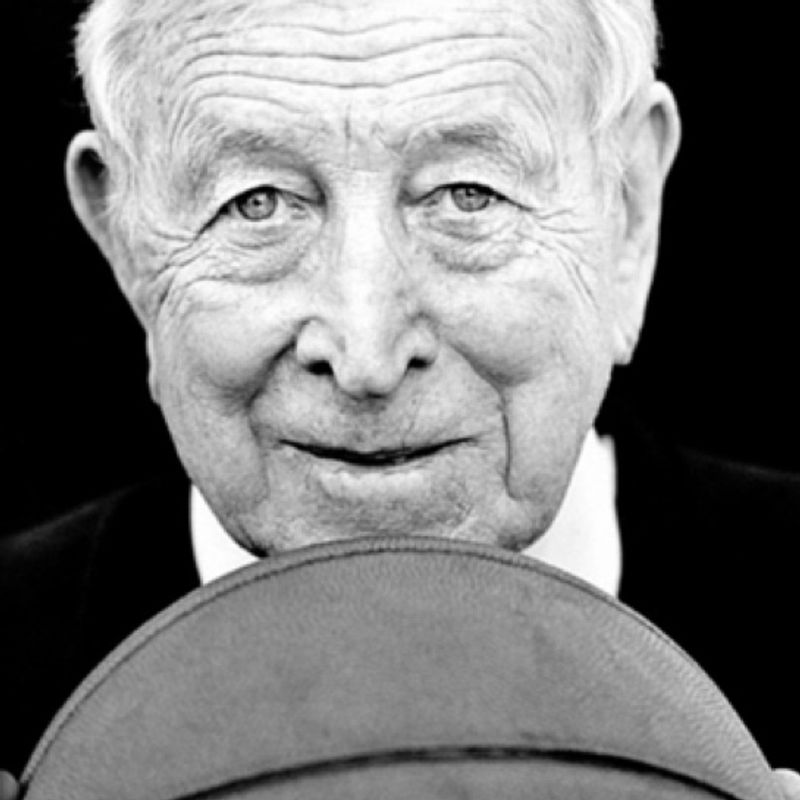How to become legendary image of basketball coach John Wooden