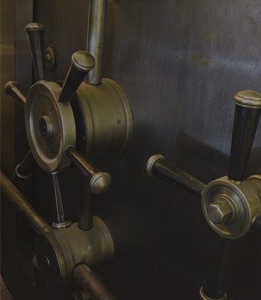 The definition of extraordinary leadership image of bank vault locks