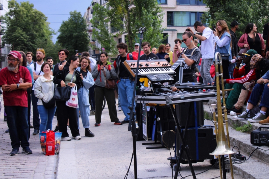 Busker's instruments.
