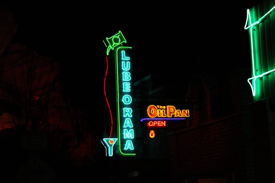 The Oil Pan Lube-O-Rama neon sign.