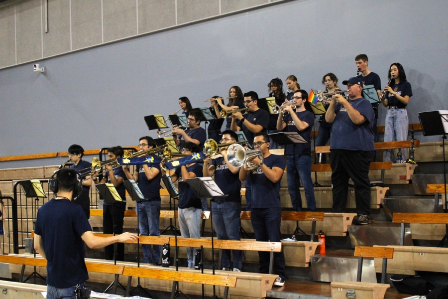 Full band.