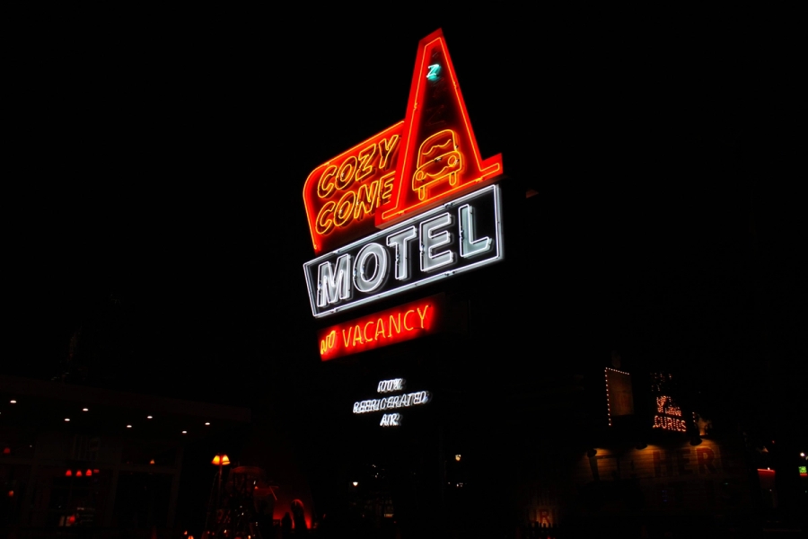 Cozy Cone Motel neon sign.