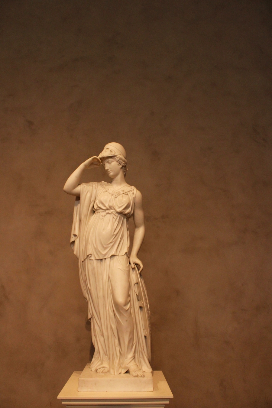 Statue of a woman.