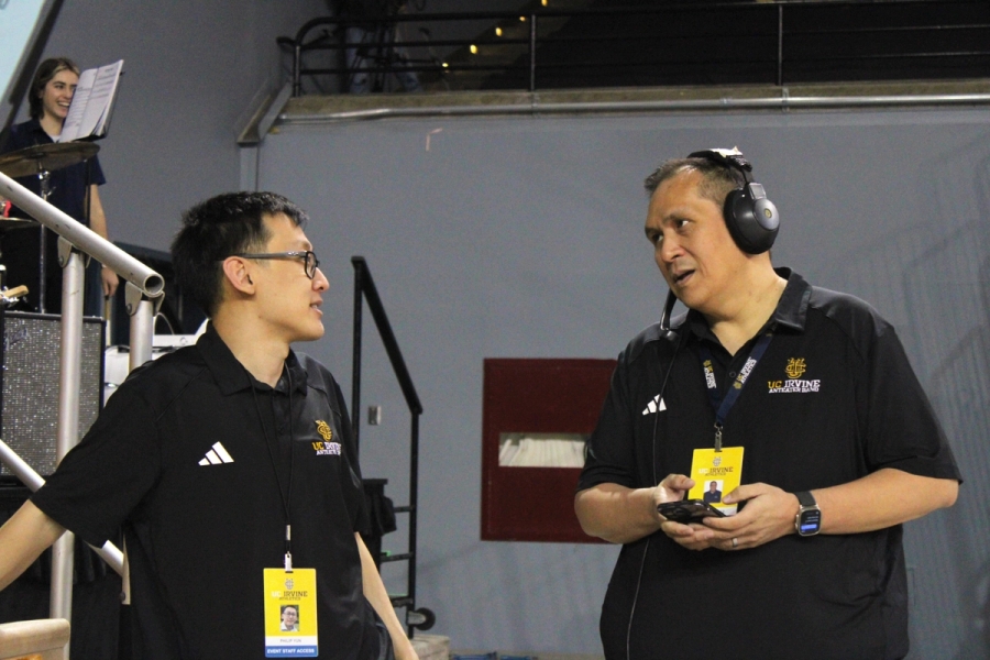 Two band directors talking.