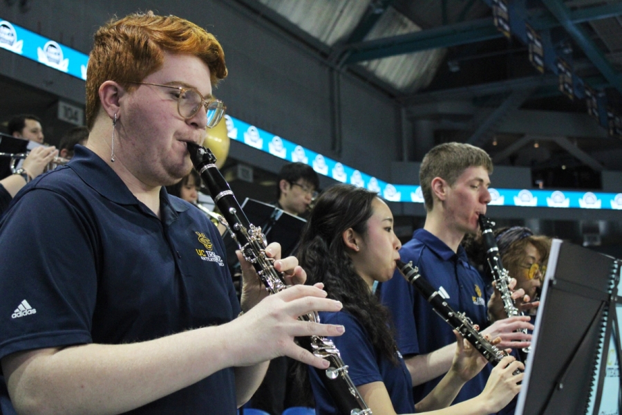 Side POV of clarinets.
