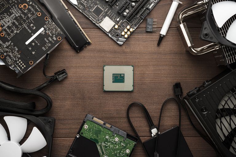 Build Your Own PC vs. Buy from a Brand – Why I Opted for an Alienware