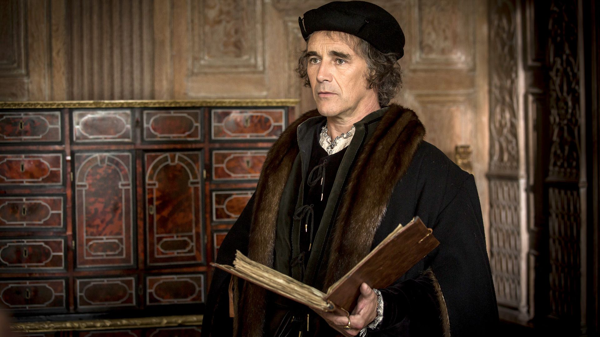 Wolf Hall – A Brilliant British TV Series That Takes Us Back To The 1500s