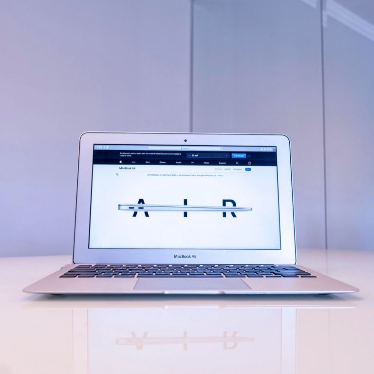 An Ultimate Selection of the Best Laptops for Students
