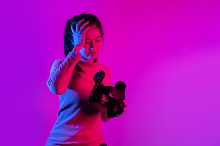 How To Avoid Motion Sickness In VR