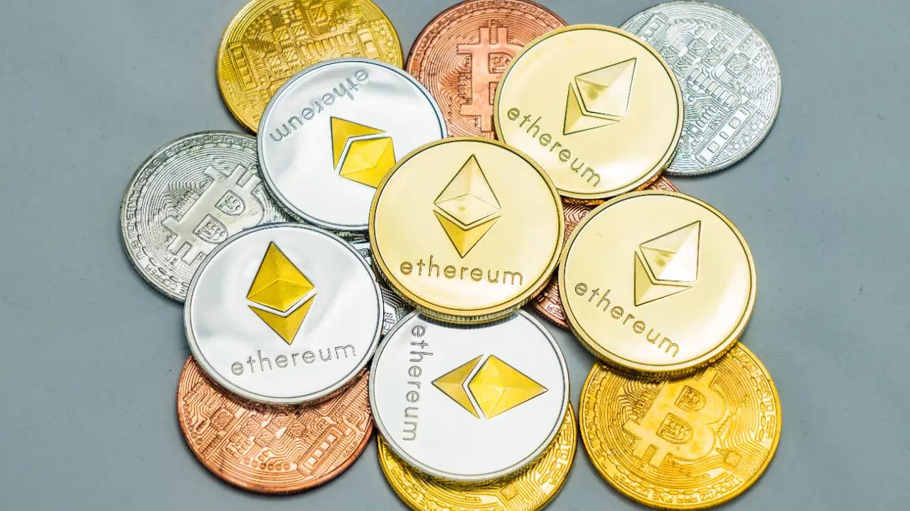 Virtual Currencies 101: Understanding “Gold Coins” vs. In-Game Credits