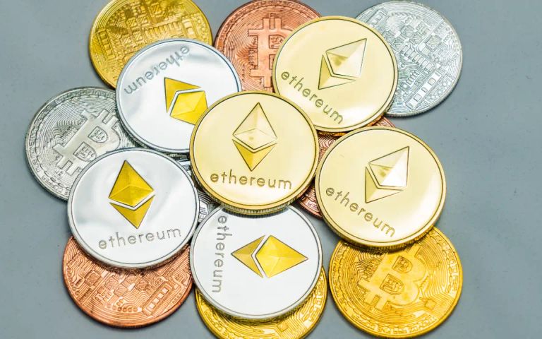 Virtual Currencies 101: Understanding “Gold Coins” vs. In-Game Credits