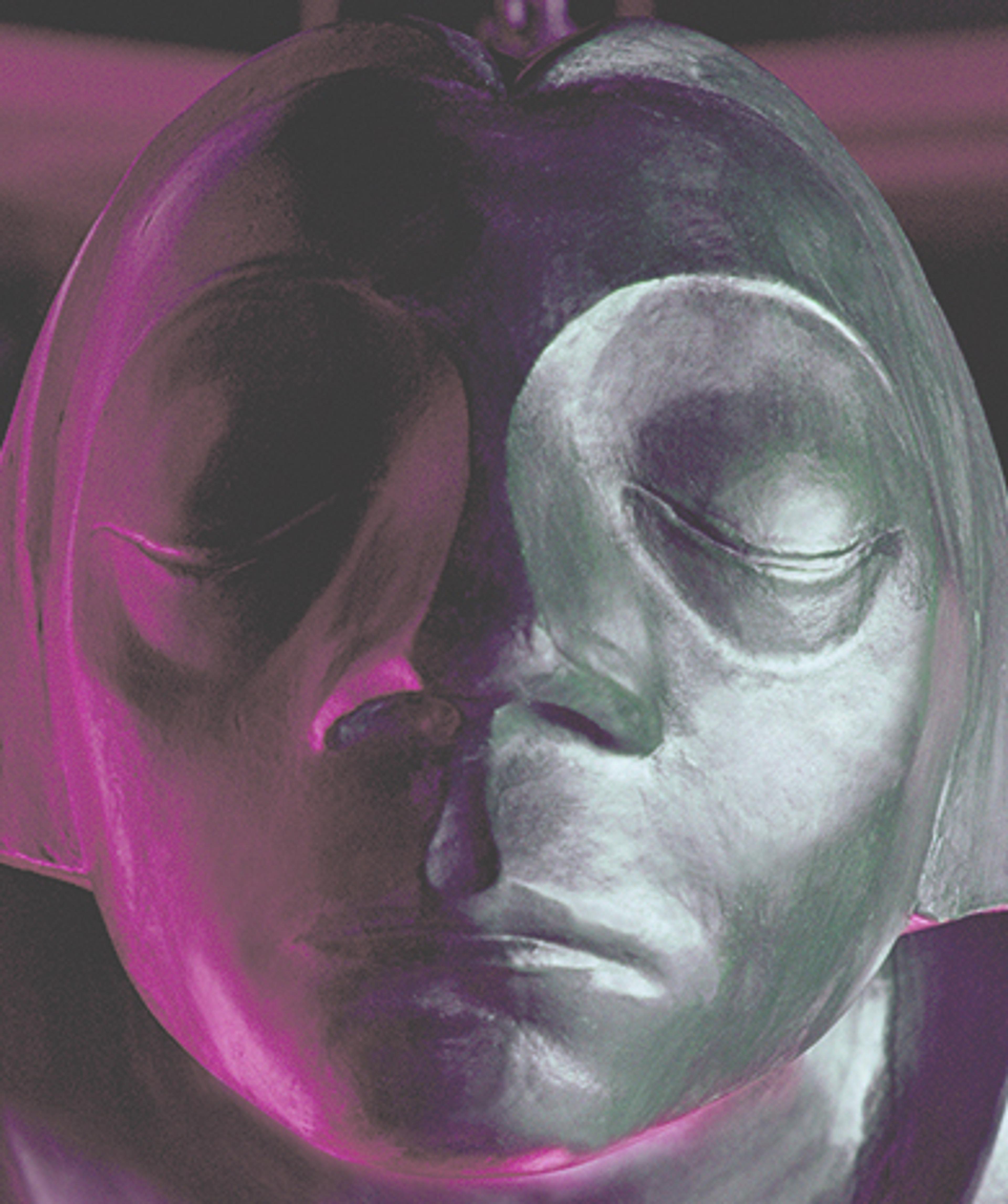 Frontalansicht Kunstwerk von Ernst Barlach "Der Schwebende" Bronzeguss Engelsgesicht