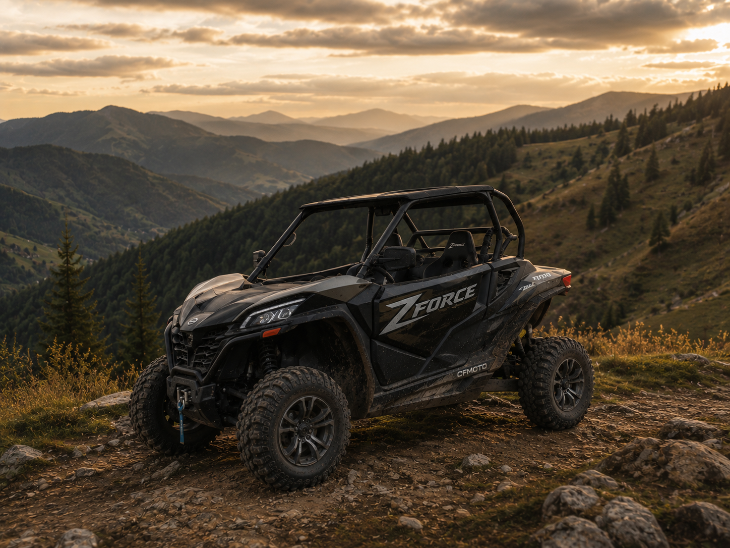 CFMOTO ZFORCE 1000 чорного кольору на ґрунтовій стежці біля полонини в горах