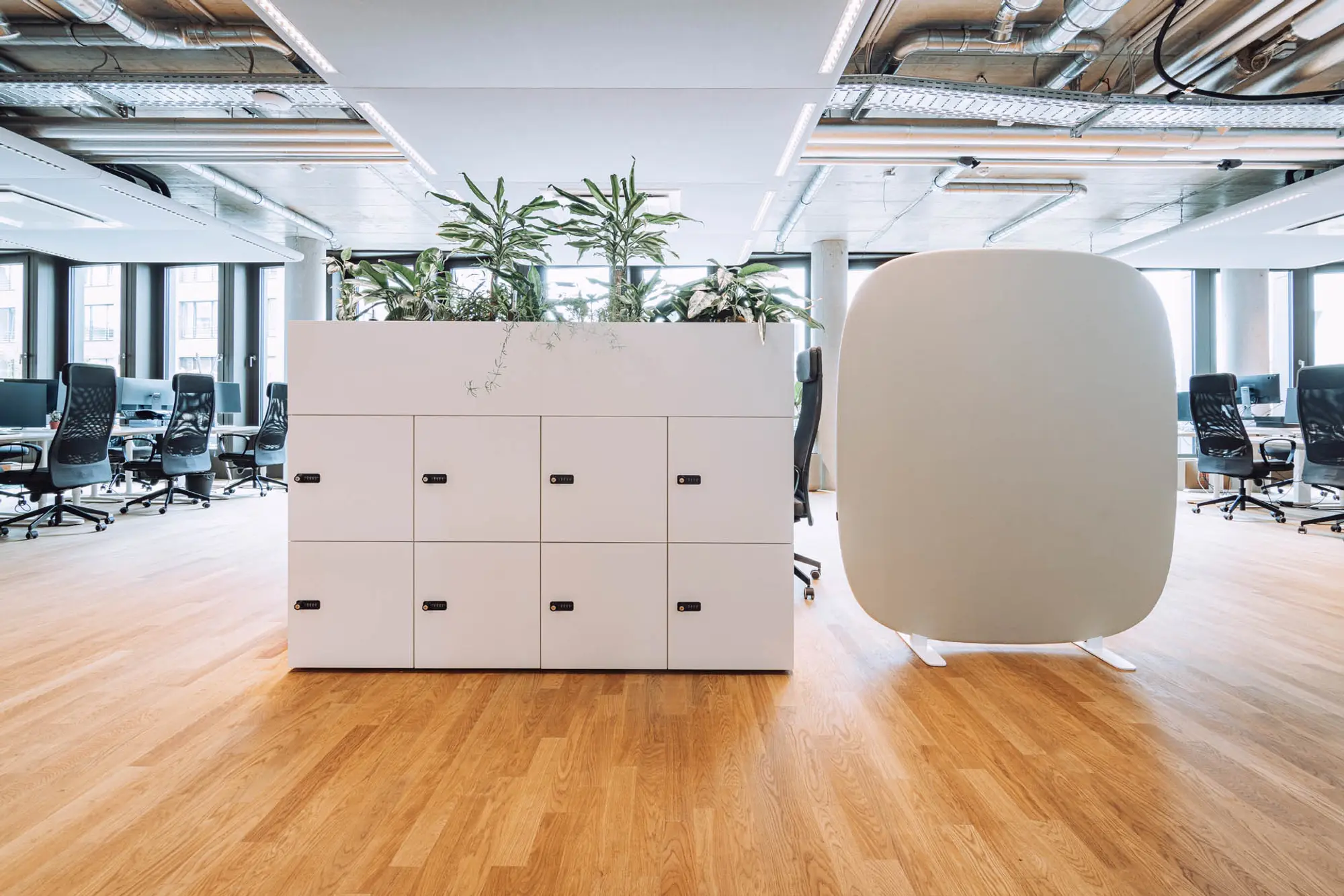 Zenjob Arbeitsplätze mit LINDEMANN Lockersystem
