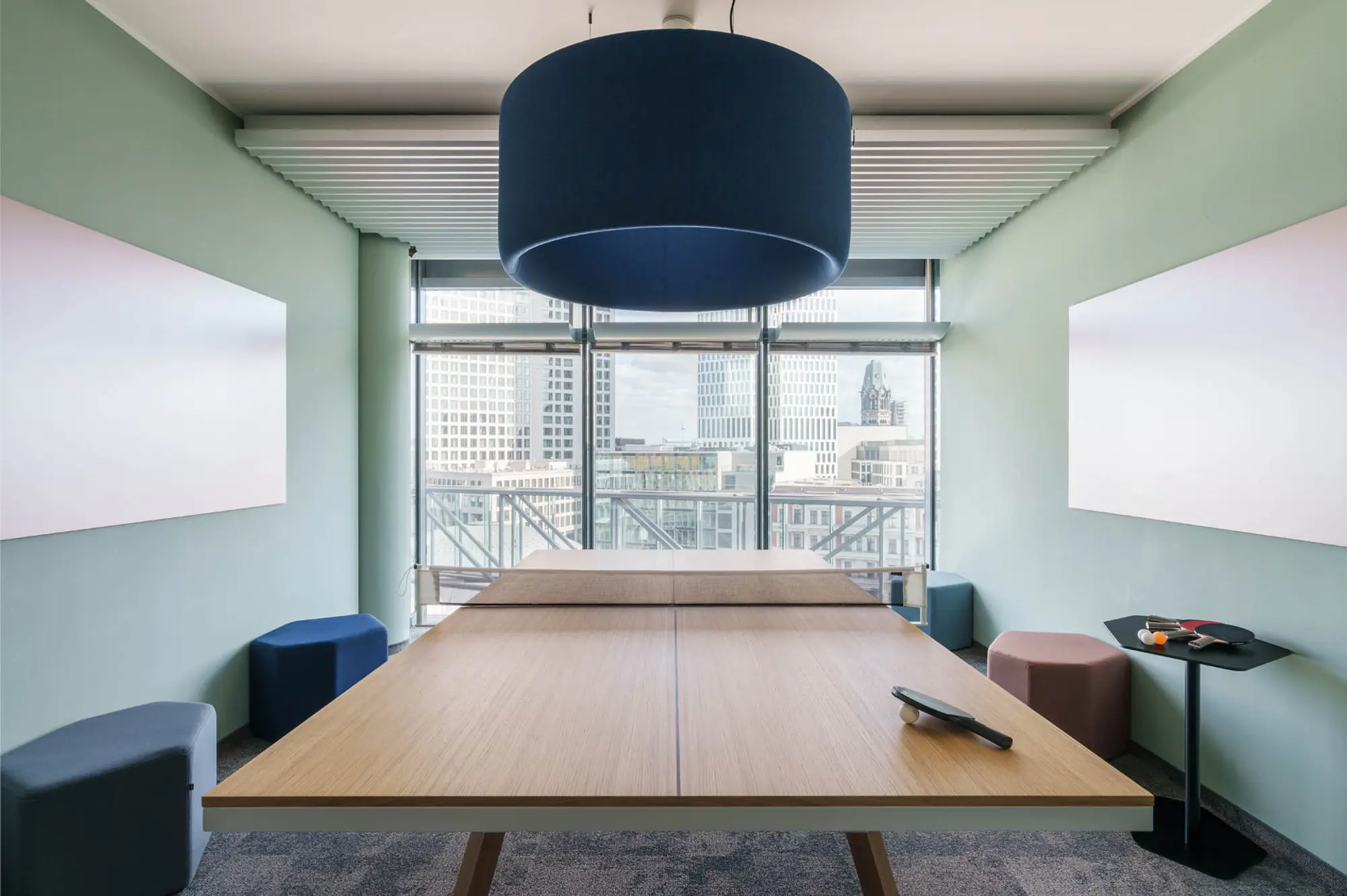 Sportlicher Ausgleich im d-fine Office dank Tischtennisplatte