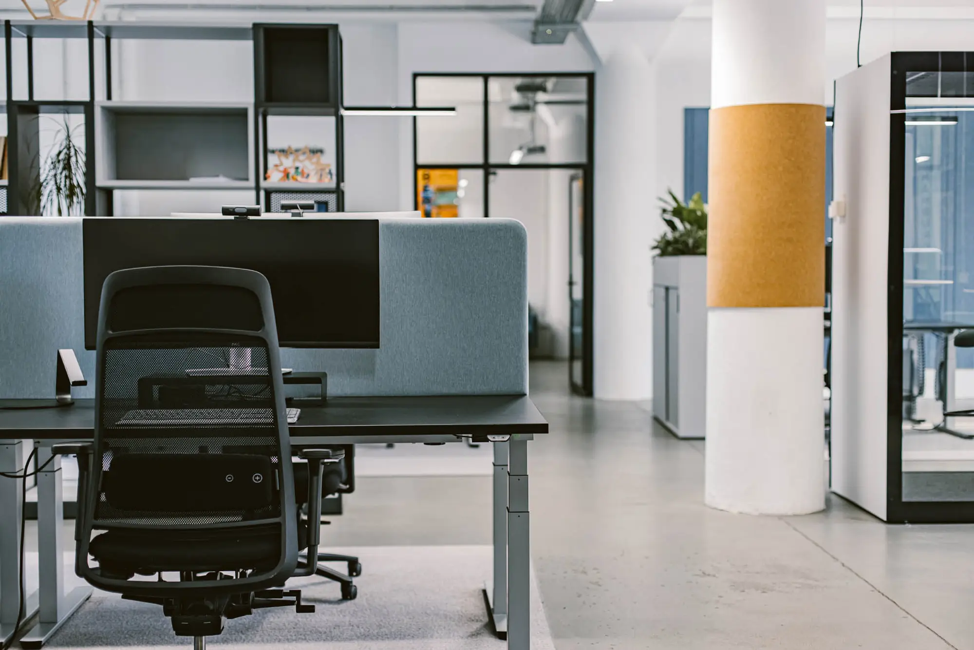 Ansicht eines Arbeitsplatzbereiches im Berliner bonify Office