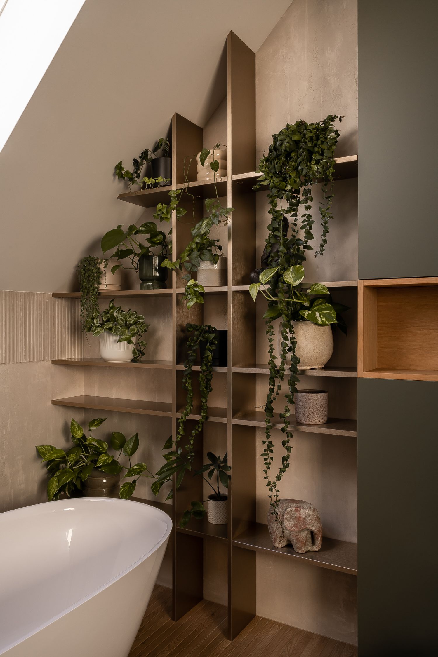 Dom w cieple drewna i światła — projektowanie wnętrz Wrocław, we.make (3)