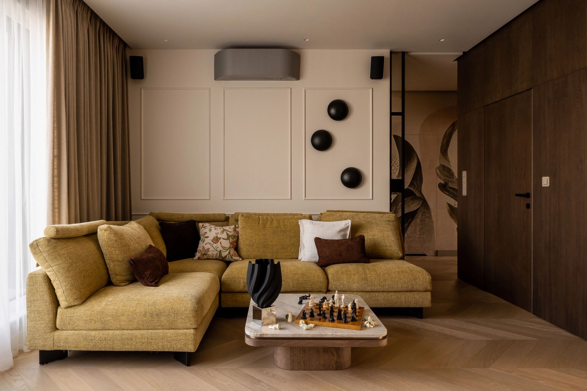 Nowoczesne wnętrze z drewnem i światłem — Wrocław, Apartamenty, projektowanie wnętrz Wrocław (M.104) we.make