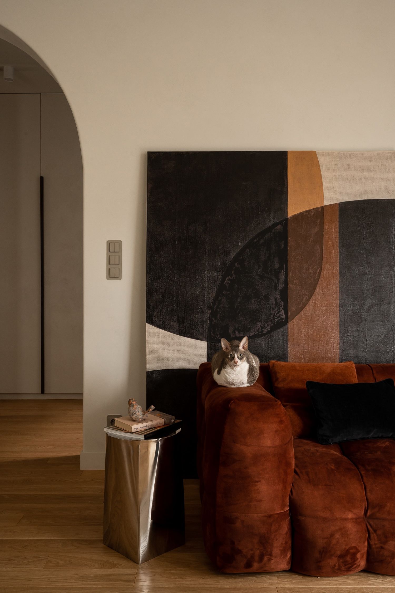 Dom w stylu japandi — mikrocement i łuki — projektowanie wnętrz Wrocław, we.make (4)