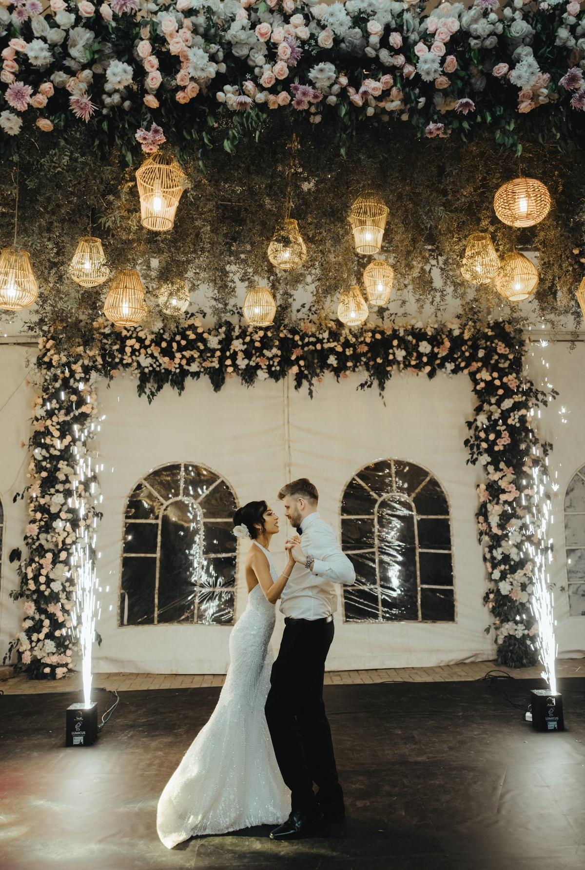 Sachini & Dylan, photo 3