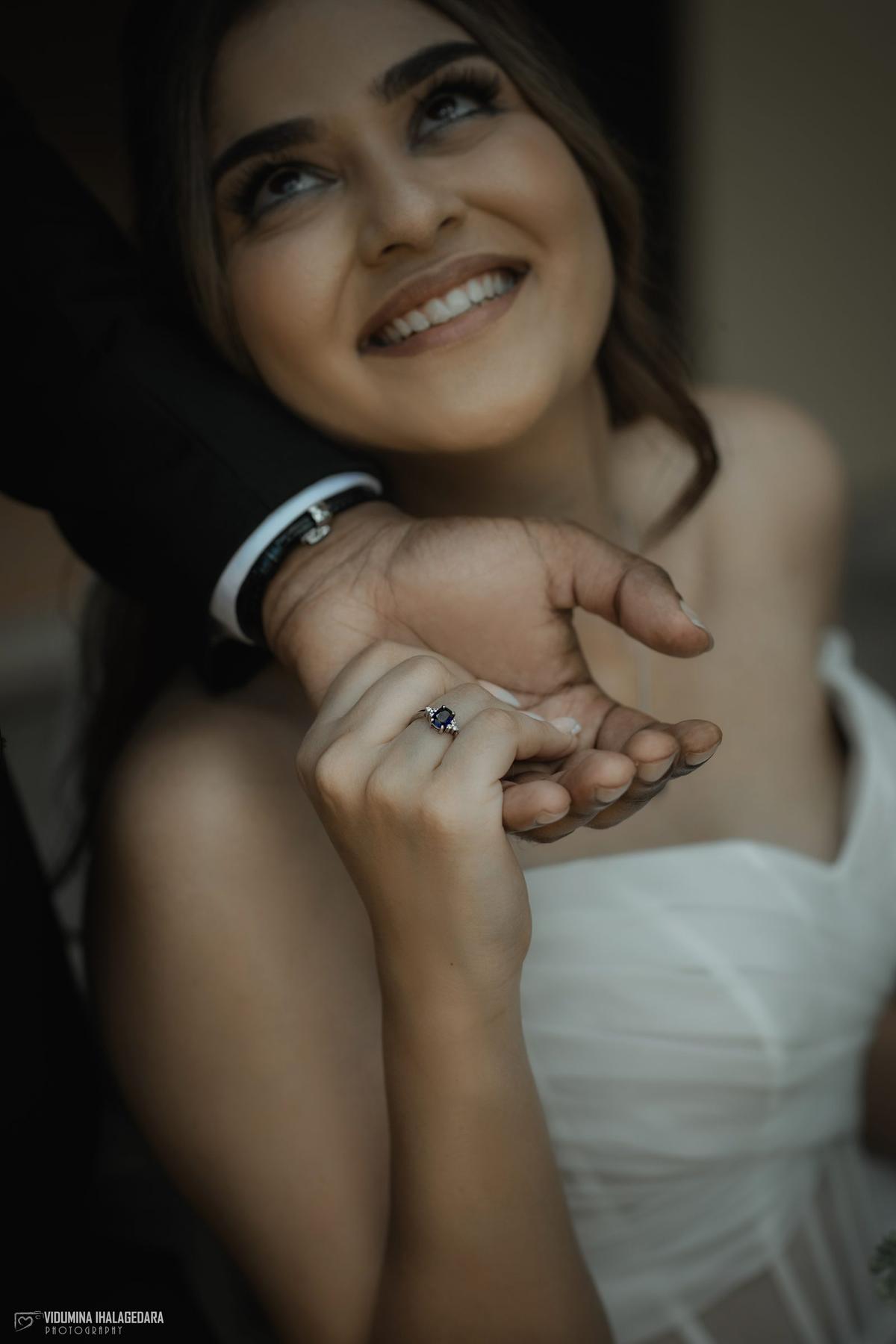 Janith & Nicola, photo 5