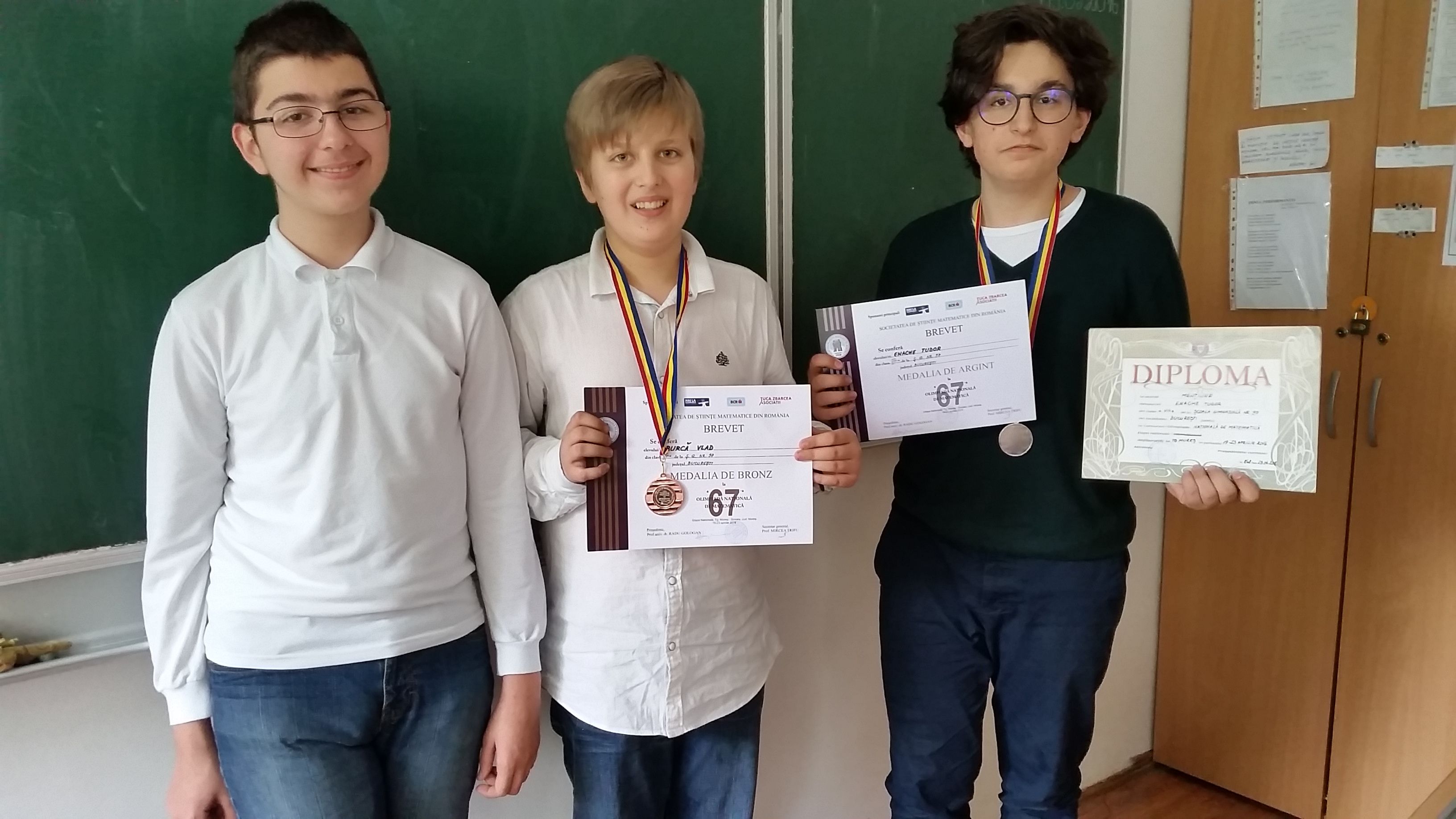 Poze cu participanții Olimpiadei Naționale de Matematică 2015-2016 — fotografia 1