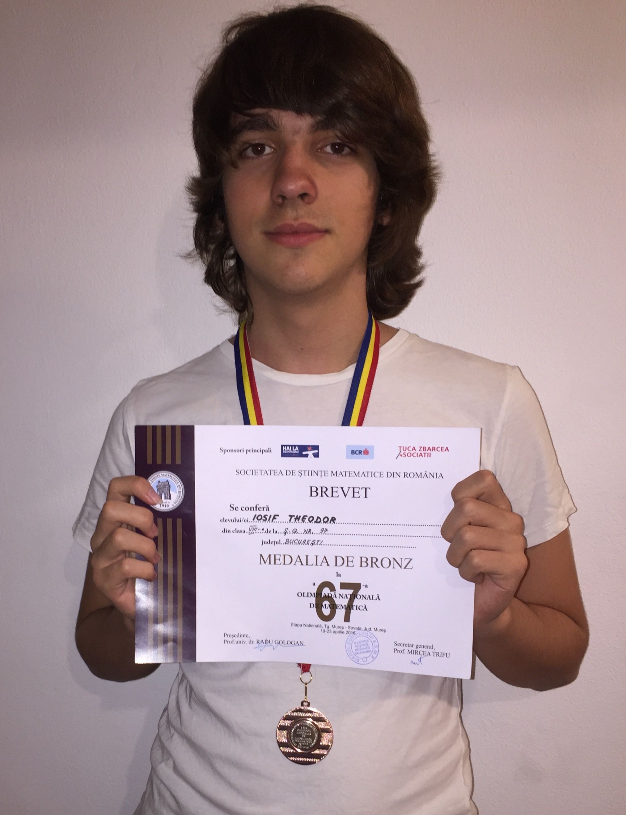 Poze cu participanții Olimpiadei Naționale de Matematică 2015-2016 — fotografia 4