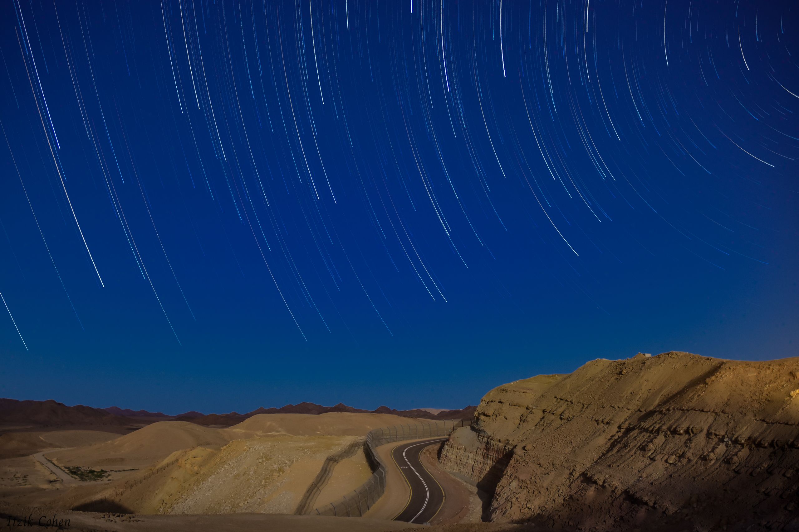 Star Trail Study 014 by Itzik Cohen