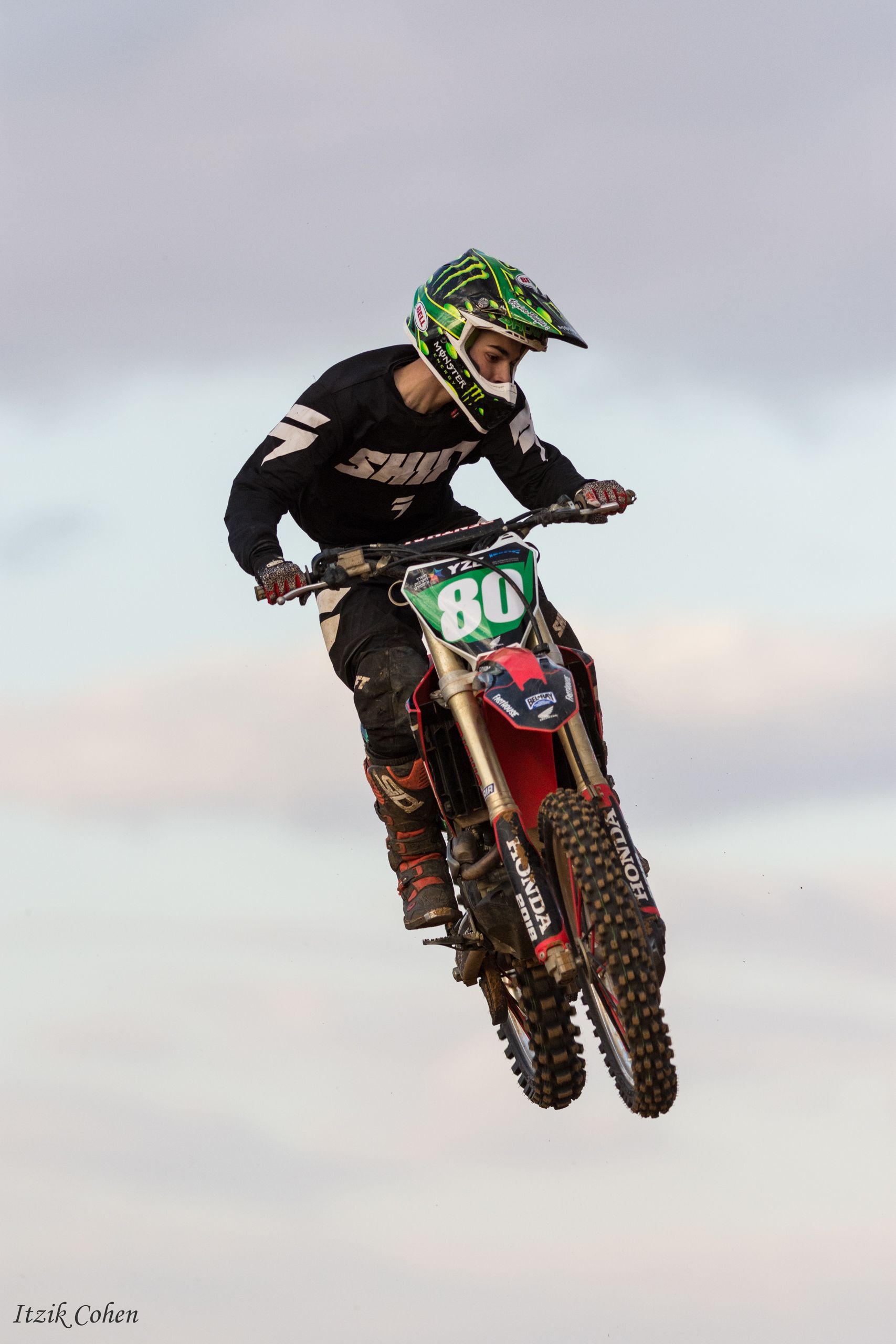 Sport Study 002 by Itzik Cohen