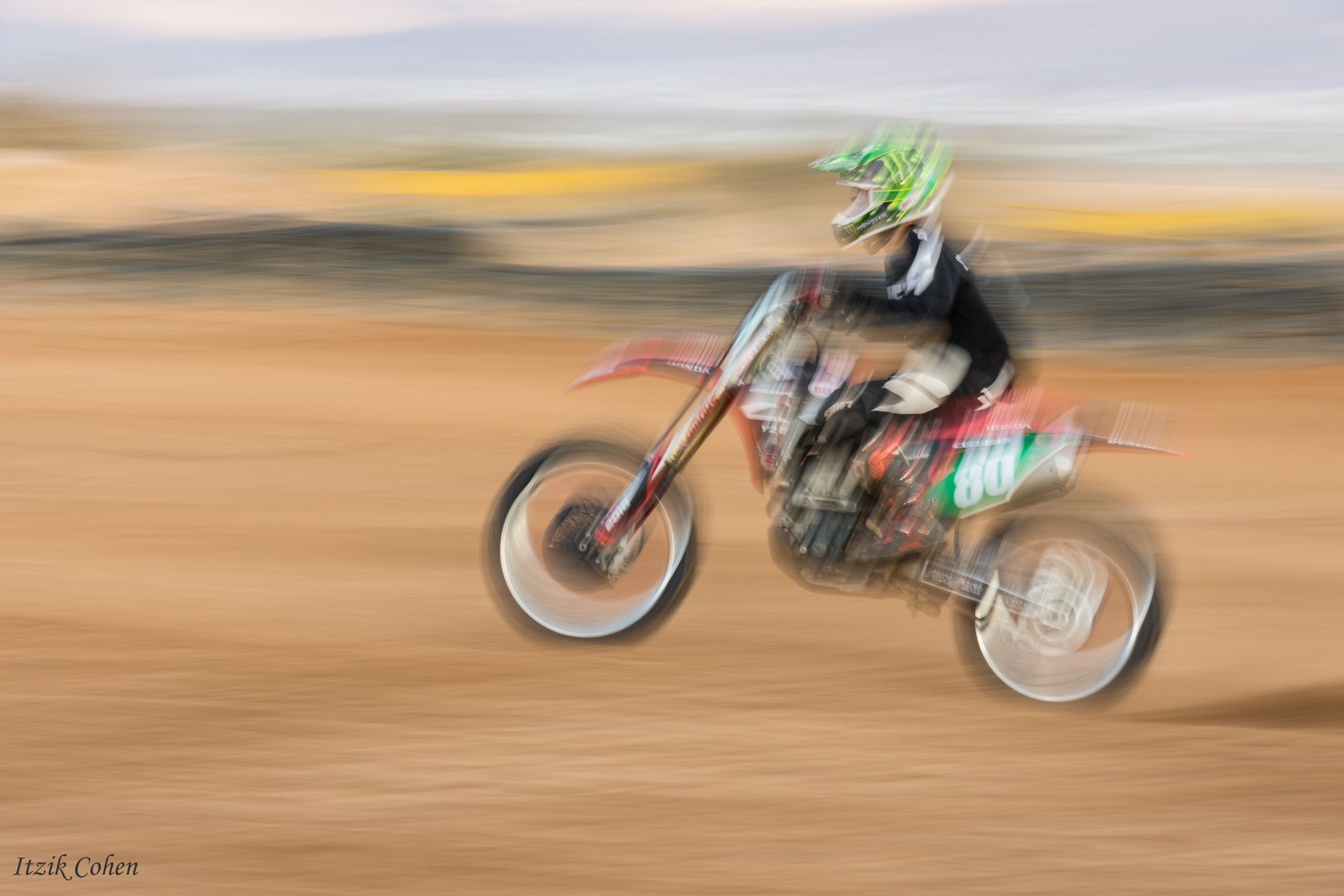 Sport Study 007 by Itzik Cohen