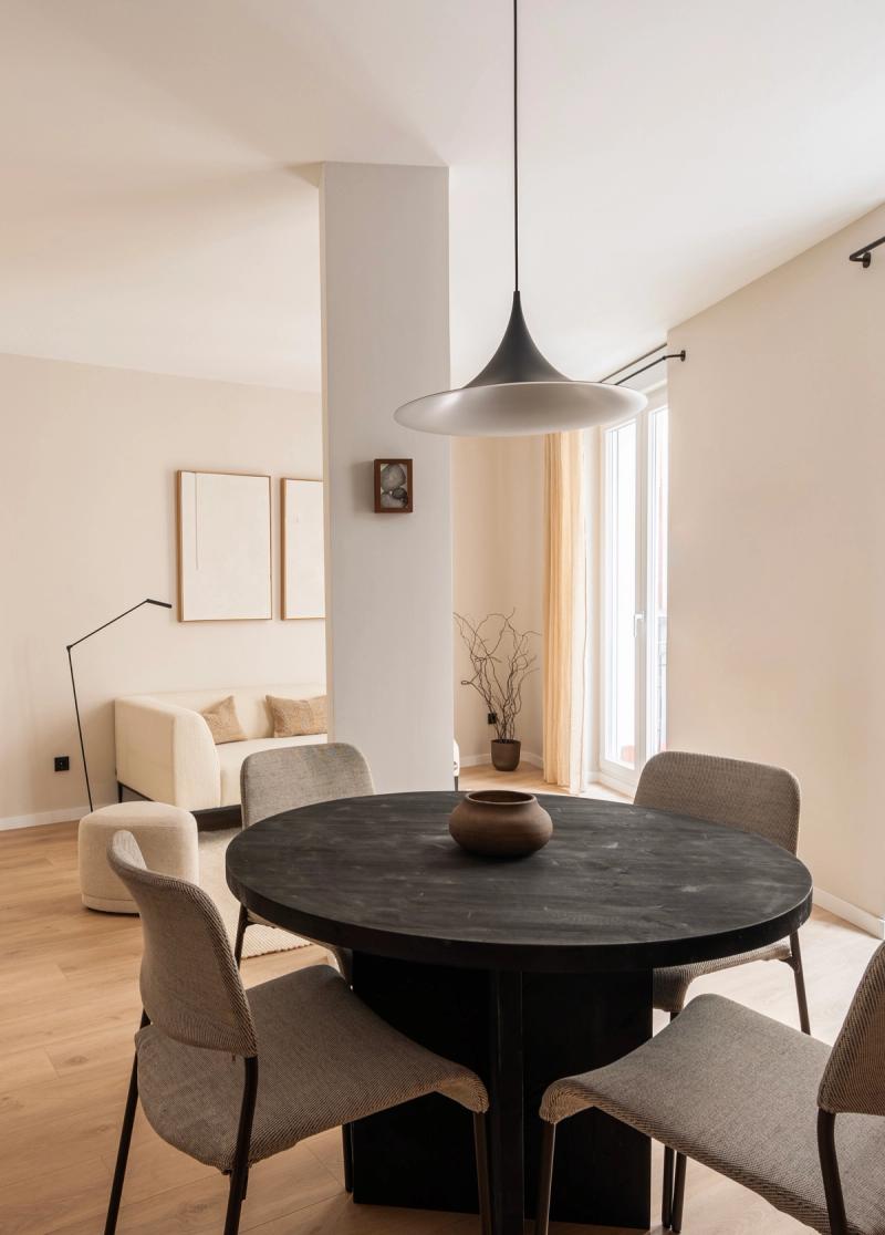 Bright 88 m² · 2 Balconies · 2 Baths