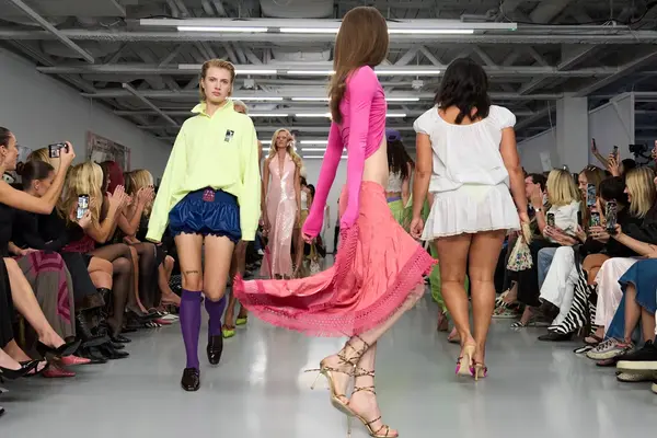 Todo lo que tienes que saber de la London Fashion Week SS26