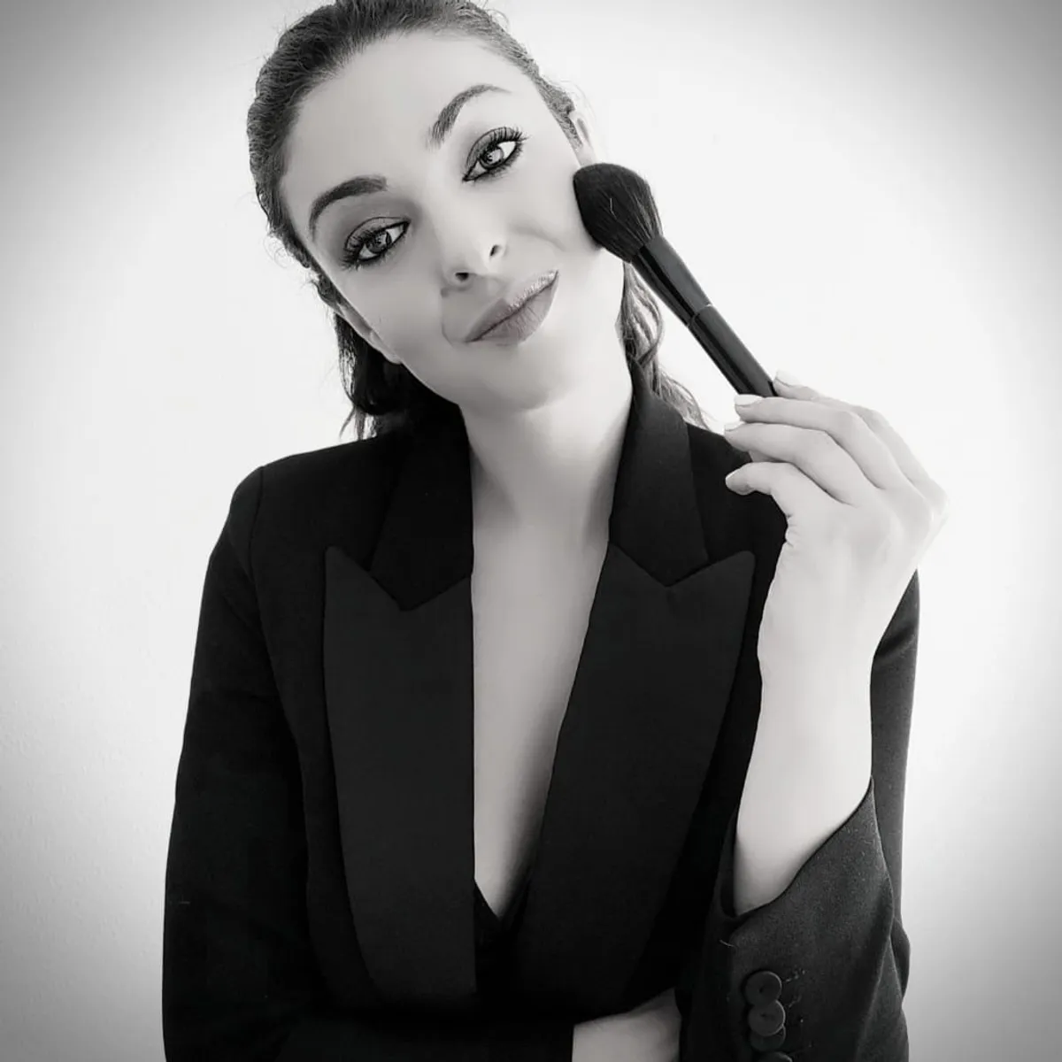 Guía para principiantes: Qué necesitas en tu primer kit de maquillaje x Elena Martínez