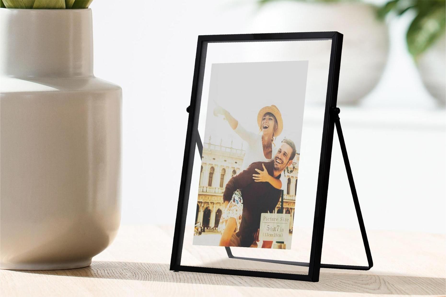 5 Ways to Style Metal Picture Frames In Your Home