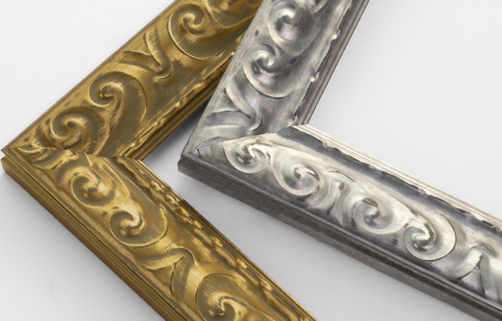 How to Choose the Right Color for Picture Frame Mouldings