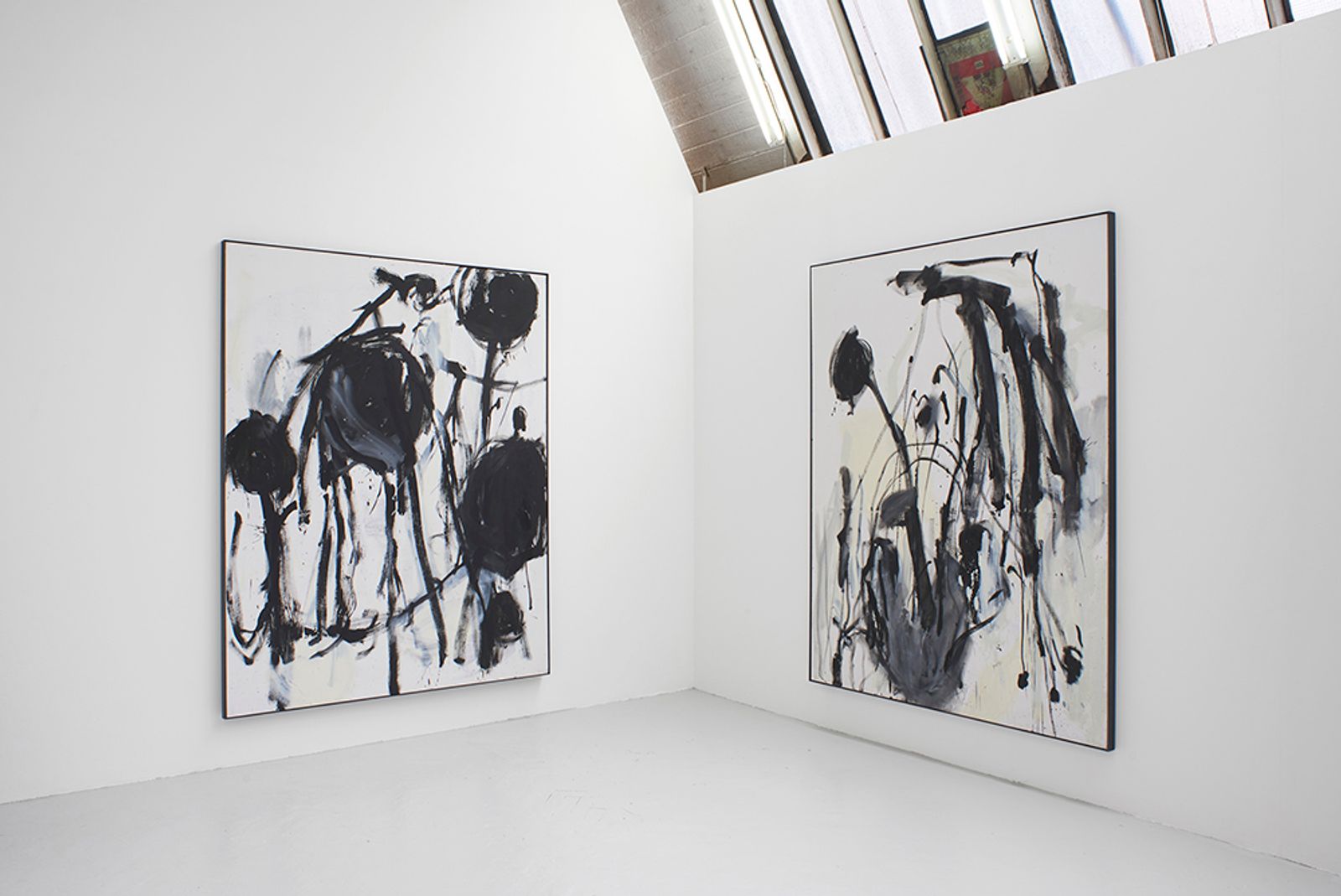 Missing alternative text