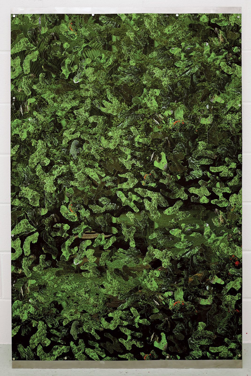 Missing alternative text