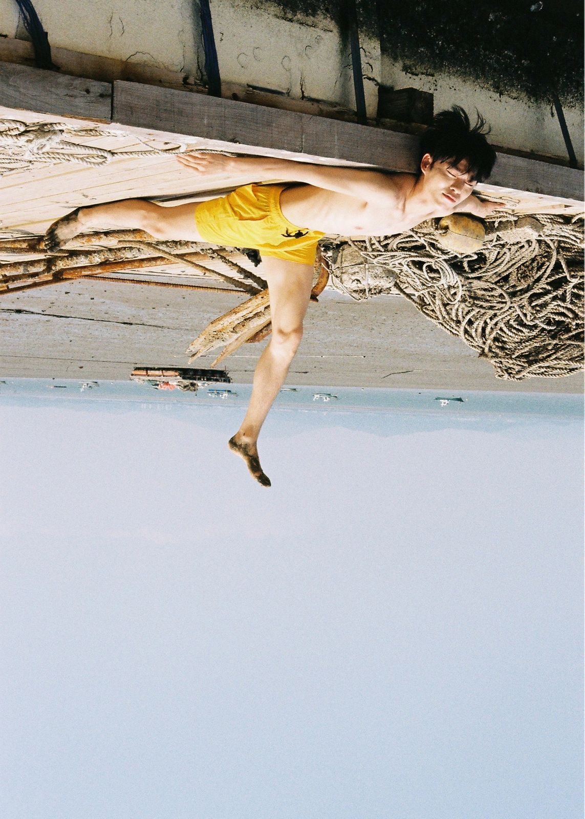 Missing alternative text