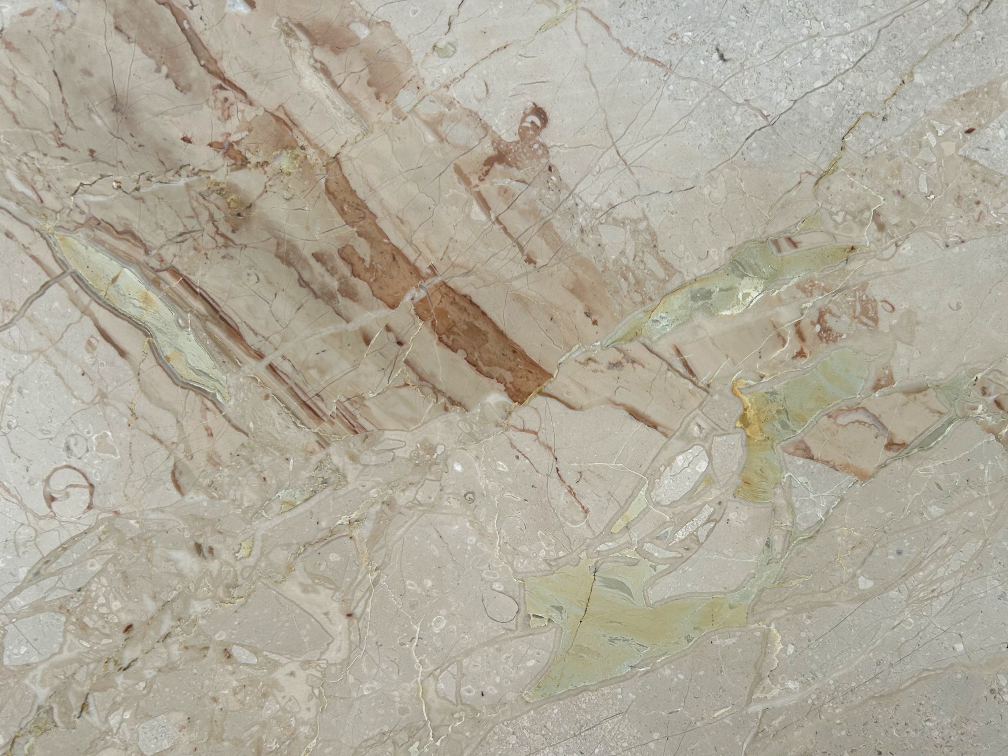 Breccia Aurora