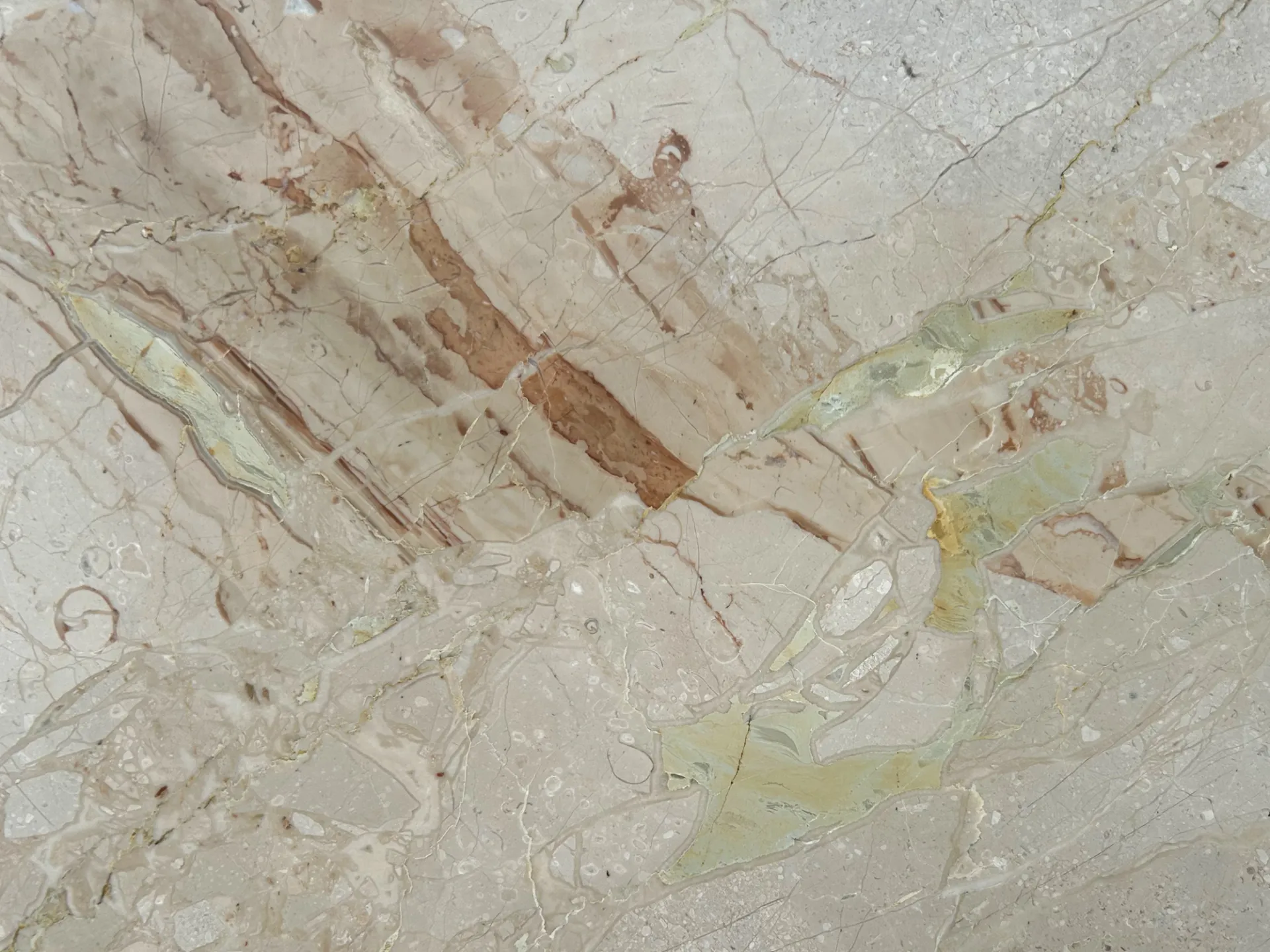 Breccia Aurora