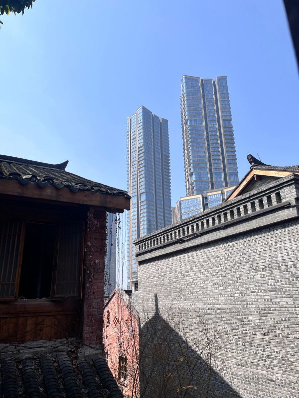 01 China in 18 Days: History, Culture, Nature & Modern China