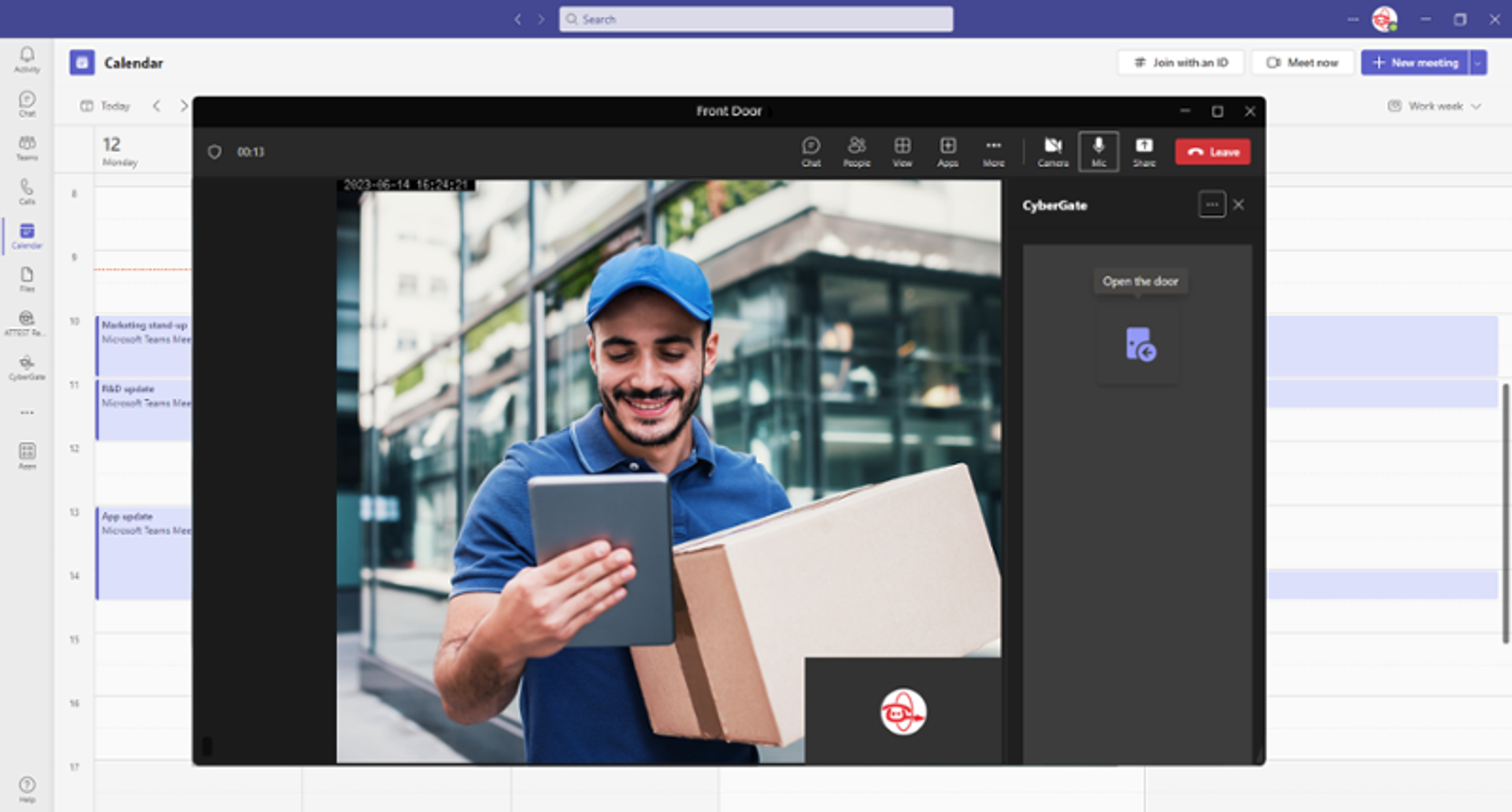 Showcase full-width image