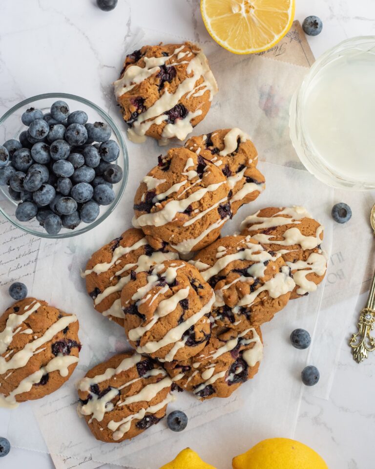 Borovničevi piškoti z limono